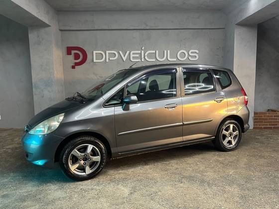 HONDA FIT 1.4 LX 8V FLEX 4P MANUAL HONDA FIT 1.4 LX 8V FLEX 4P MANUAL